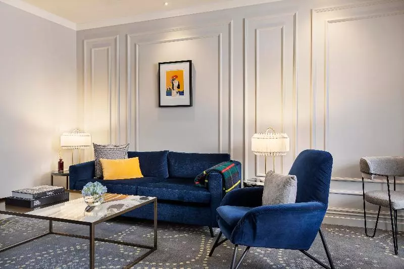 اتاق استاندارد با تخت بزرگ برای معلولان, Hyatt Regency Newport Beach
