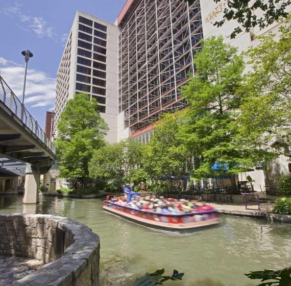 חדר סטנדרט בקומת סופריור, Hyatt Regency San Antonio Riverwalk