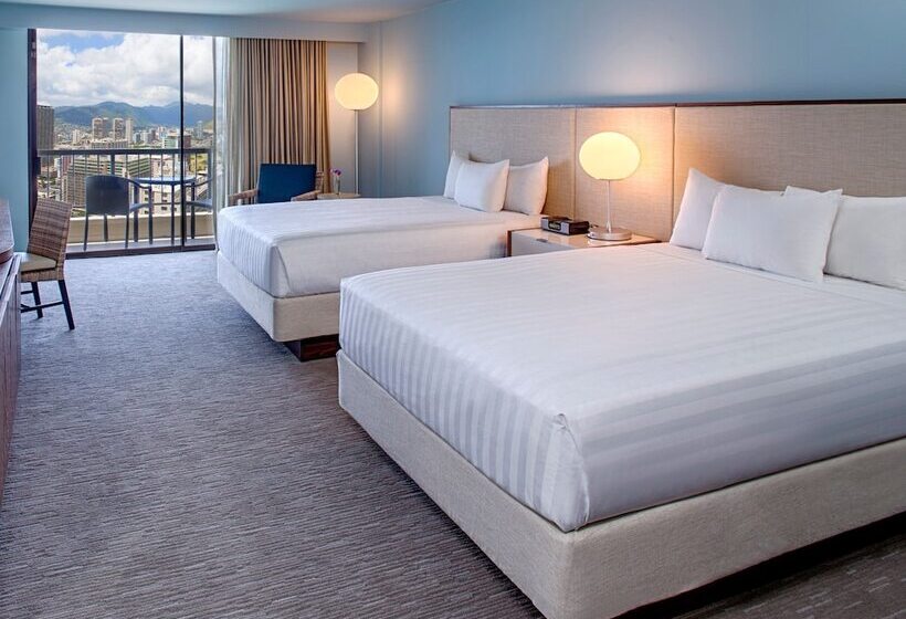 带2个双人床的标准工作室, Hyatt Regency Waikiki Beach Resort & Spa