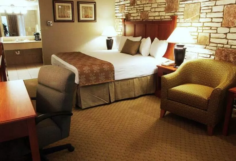 キングサイズベッドのスタンダードルーム, Inn Of The Hills Hotel And Conference Center