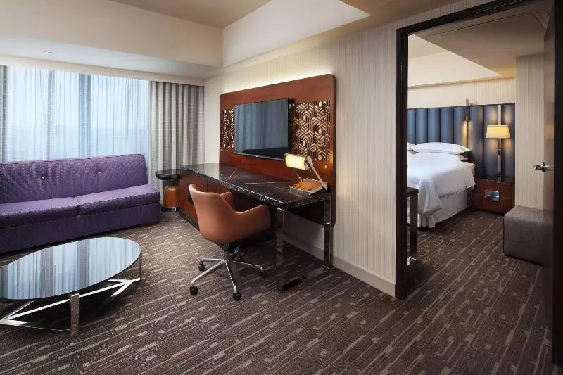 Sviitti Liikuntarajoitteisille, Sheraton Grand Los Angeles