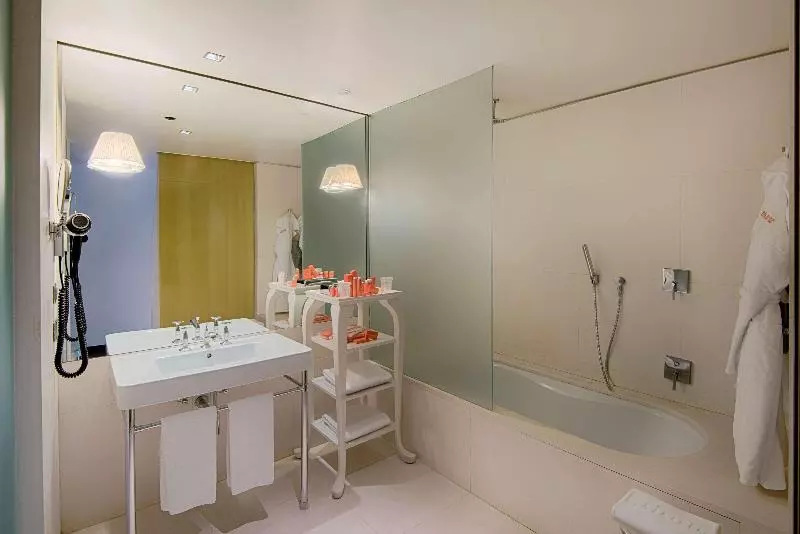 身障者適用キングサイズベッドルーム, Surestay Plus Hotel By Best Western Lawton