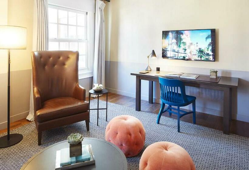 Номер Deluxe Кровать Кинг, The Hollywood Roosevelt