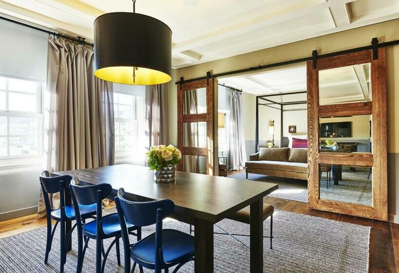 Люкс, The Hollywood Roosevelt