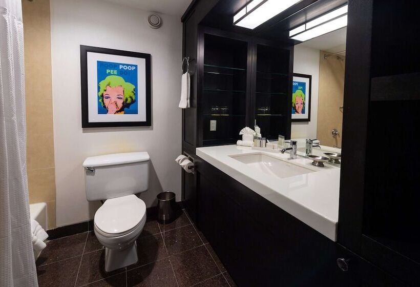 غرفه قياسيه سريرين مزدوجين, The Verve Hotel Boston Natick, Tapestry Collection By Hilton