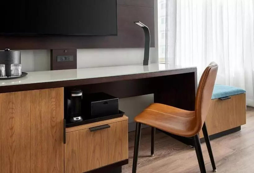 キングサイズベッドのスタンダードルーム, Washington Marriott At Metro Center