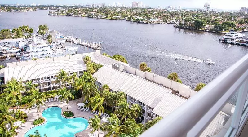 キングサイズベッドのスタンダードルーム, Hilton Fort Lauderdale Marina