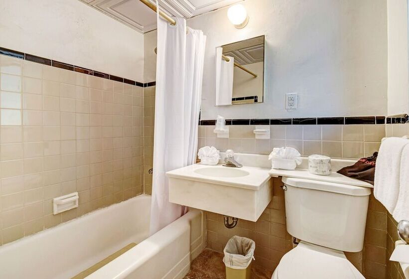 Люкс, Key Largo Inn