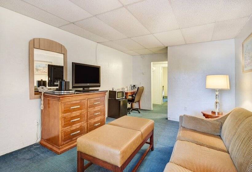Люкс, Key Largo Inn
