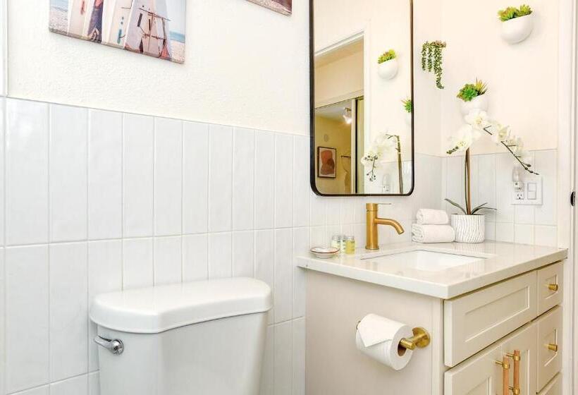 스탠다드 스튜디오, Kihei Bay Surf 236