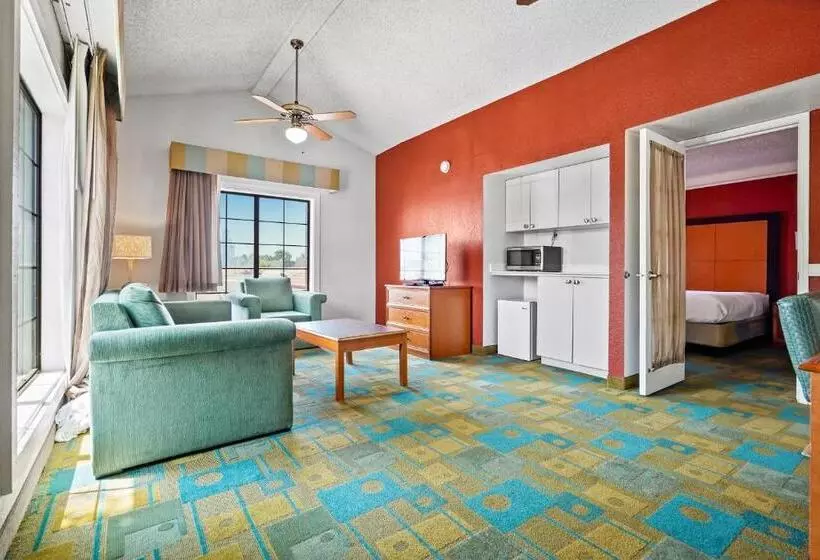 キングサイズベッドのスイートルーム, La Quinta Inn By Wyndham Costa Mesa Orange County