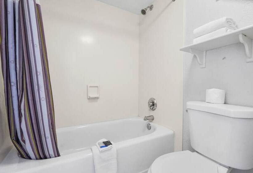 غرفه قياسيه سريرين مزدوجين, La Quinta Inn By Wyndham Costa Mesa Orange County