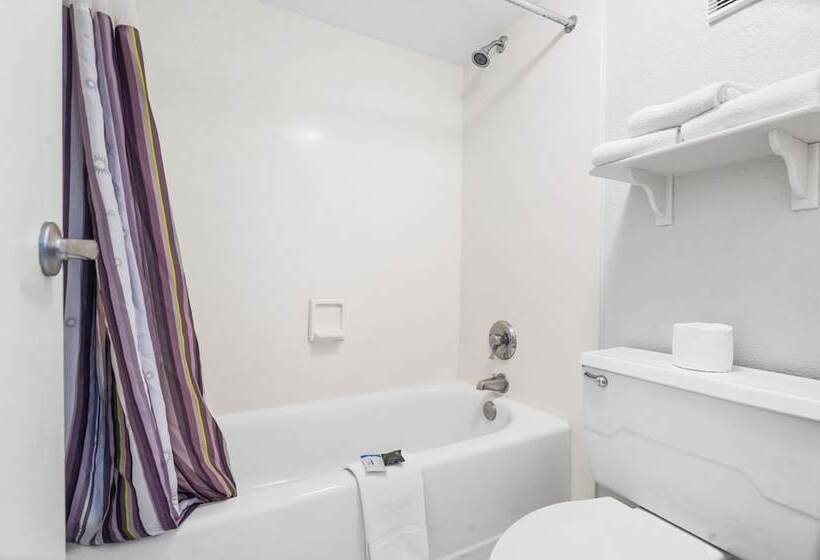 Номер Deluxe, La Quinta Inn By Wyndham Costa Mesa Orange County