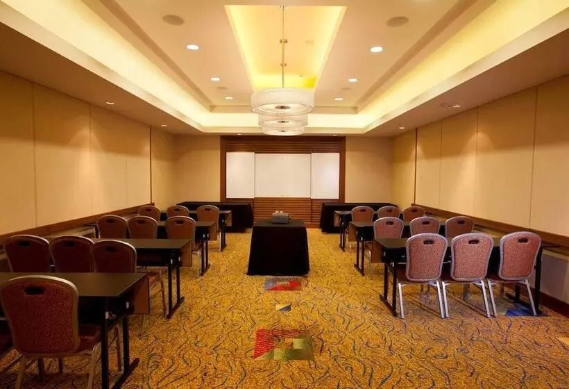 Club-huone, Long Beach Marriott