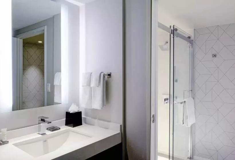 اتاق استاندارد با 2 تخت دوبل, Long Beach Marriott