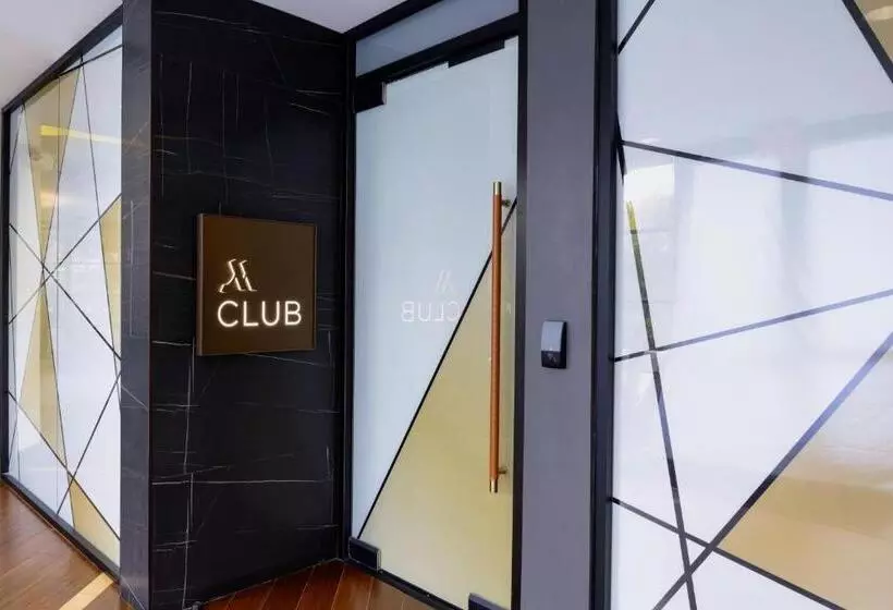 اتاق استاندارد با تخت بزرگ, Long Beach Marriott