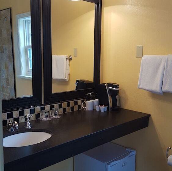 Стандартный Номер Кровать Кинг, Maison Fleurie, A Four Sisters Inn