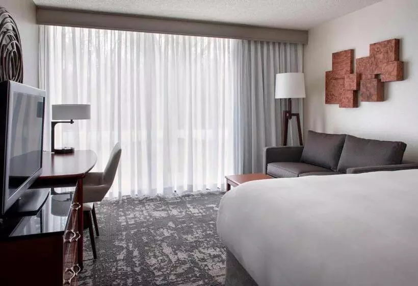キングサイズベッドのスタンダードルーム, Marriott Park Ridge