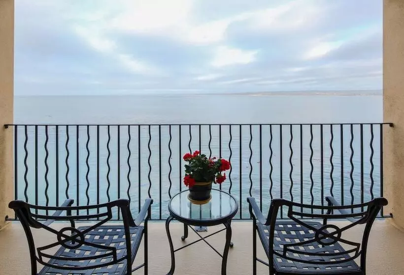 海の見えるダブルベッドスタンダードルーム, Monterey Bay Inn