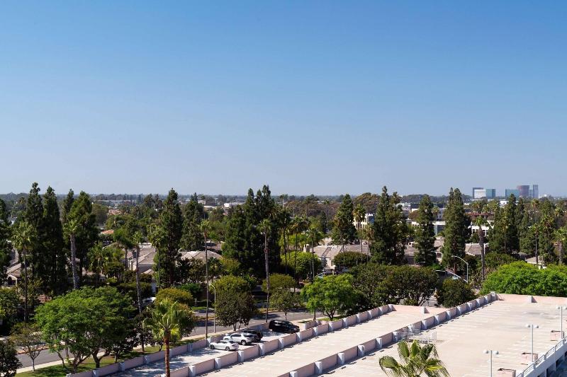 جناح سرير كينج, Newport Beach Marriott Bayview