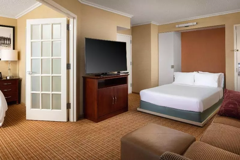 سوئیت با تخت بزرگ, Newport Beach Marriott Bayview
