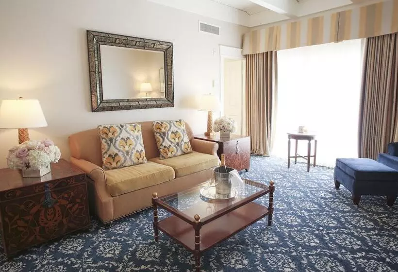 سوییت جونیور, The Mission Inn Hotel And Spa