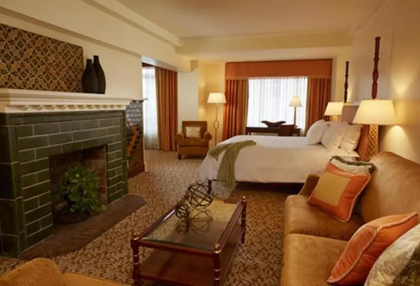 اتاق استاندارد با تخت بزرگ برای معلولان, The Mission Inn Hotel And Spa