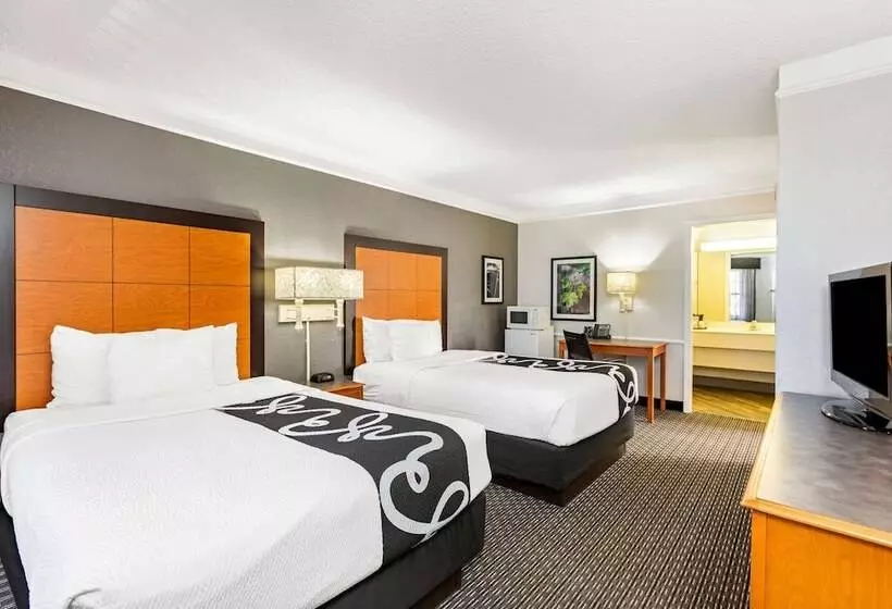 ２ダブルベッドのスタンダードルーム, Travelodge By Wyndham El Paso  Airport
