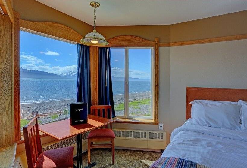 غرفه قياسيه سريرين مزدوجين, Land S End