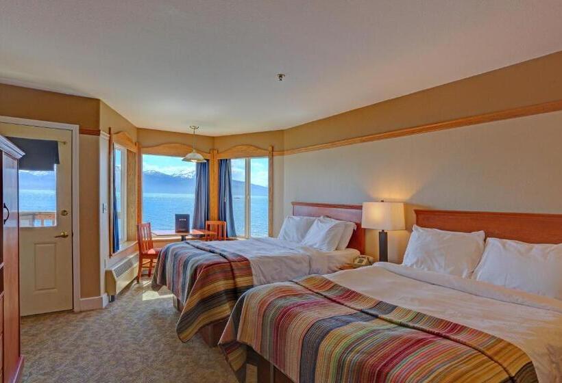 غرفة قياسية مطلّة علي البحر, Land S End