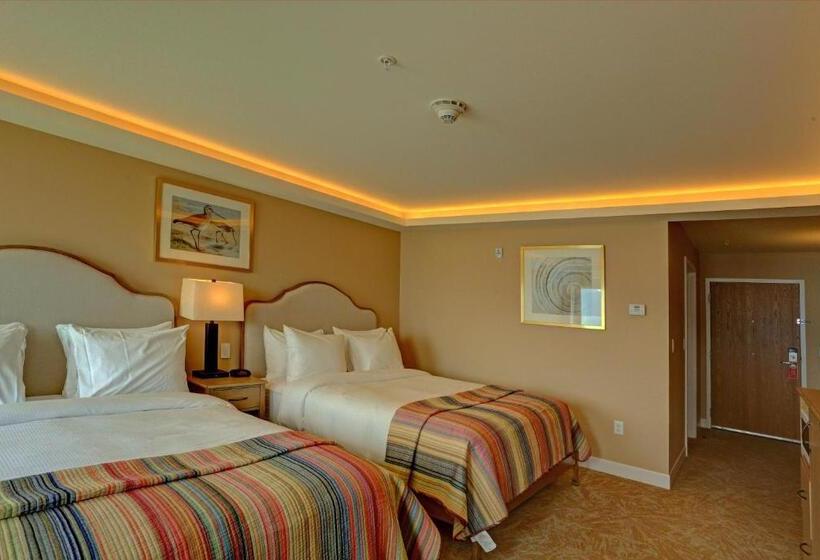 غرفة سوبيريور, Land S End