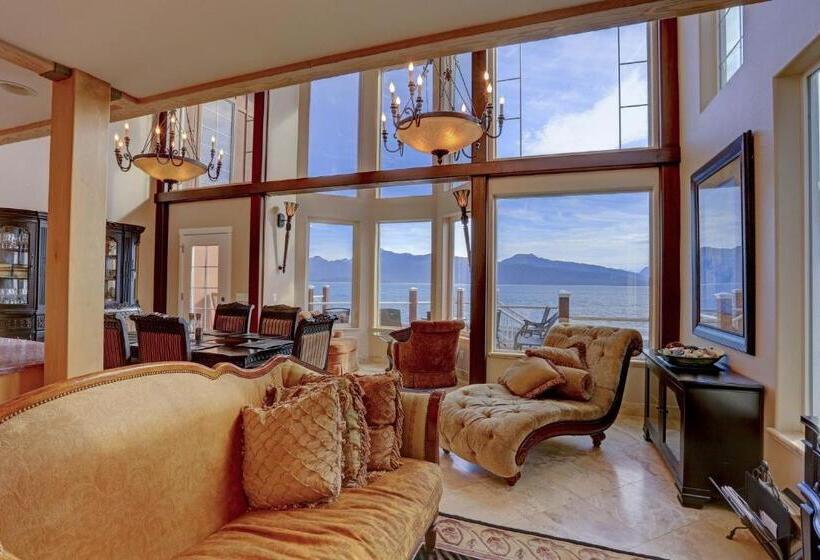 منزل غرفتين نوم, Land S End