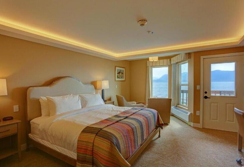 غرفة سوبيريور, Land S End