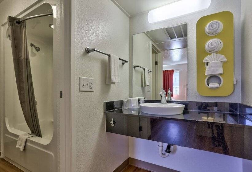 اتاق استاندارد با 2 تخت دوبل, Motel 6 Flagstaff, Az   Butler