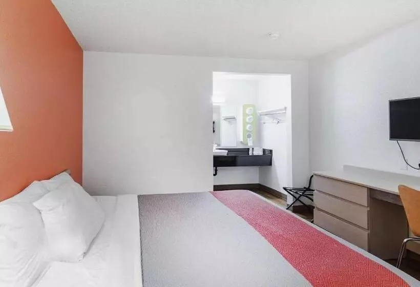 اتاق لوکس با تخت بزرگ, Motel 6 Medford, Or   North