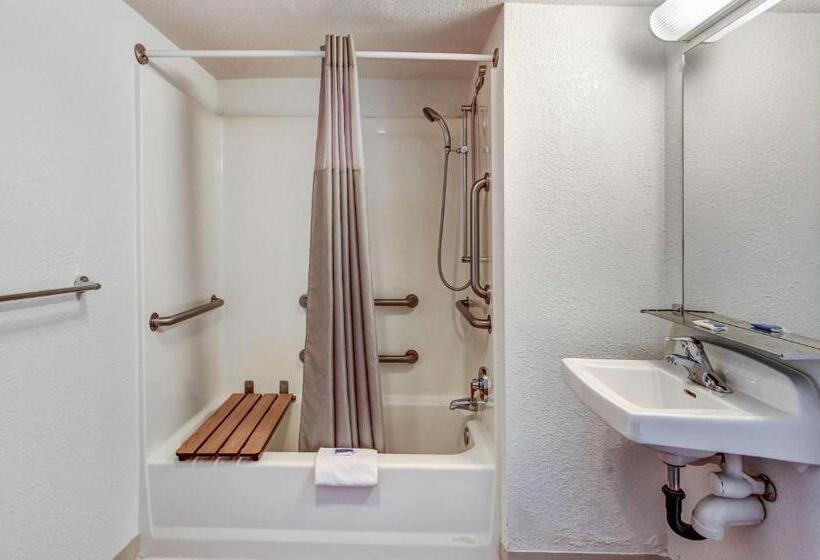 장애인을 위한 스탠다드 룸, Motel 6 Medford, Or   North