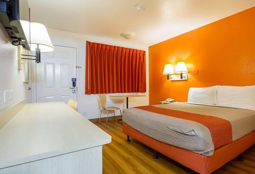 デラックスルーム, Motel 6 Mesa North