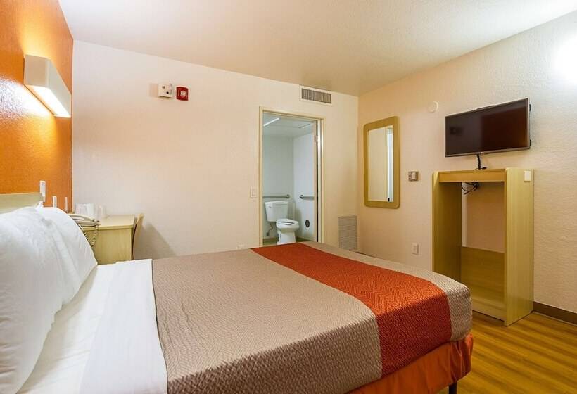 Номер Deluxe, Motel 6 Mesa North