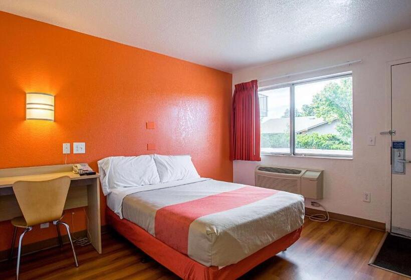 חדר סטנדרט מותאם לאדם עם מוגבלויות, Motel 6 Prescott, Az