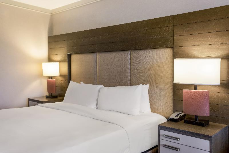 キングサイズベッドのスタンダードルーム, Sonesta Resort  Hilton Head Island