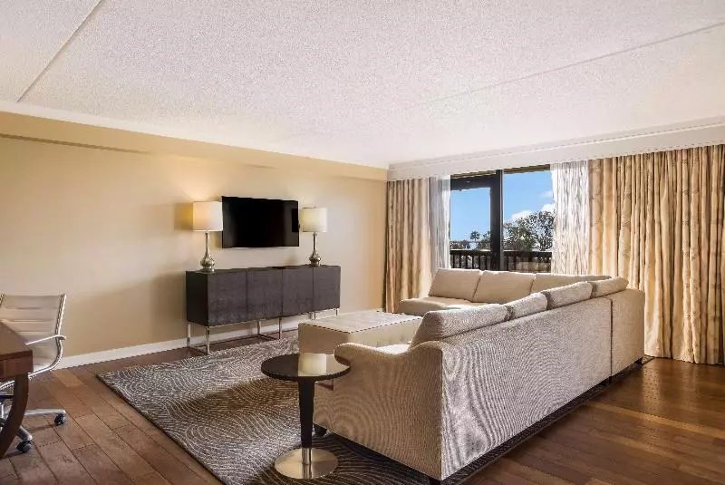 سوئیت با تخت بزرگ, Sonesta Resort Hilton Head Island