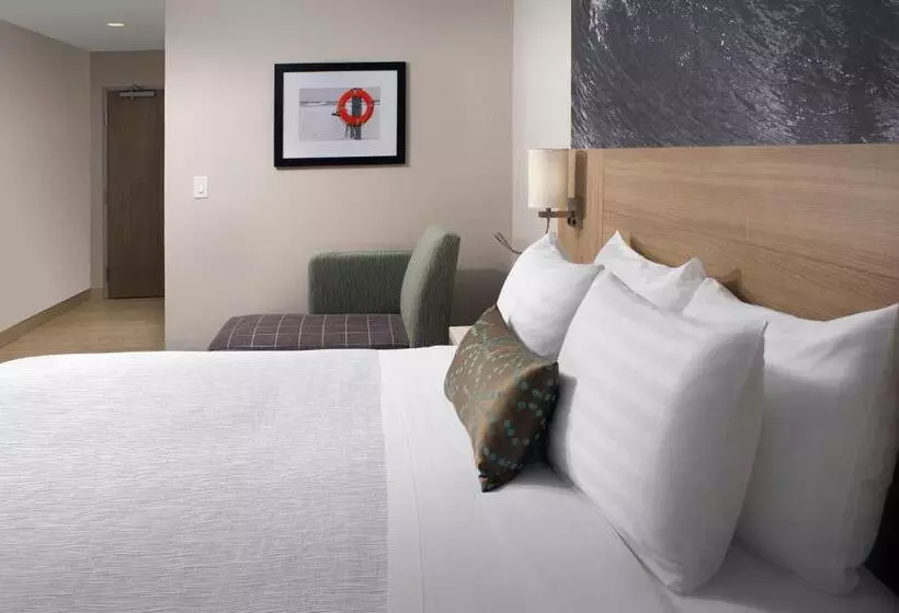 身障者適用キングサイズベッドルーム, Best Western Beachside Inn