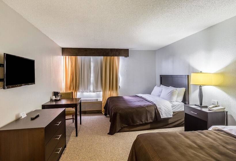２ダブルベッドのスタンダードルーム, Clarion Inn Near Mcallen Airport