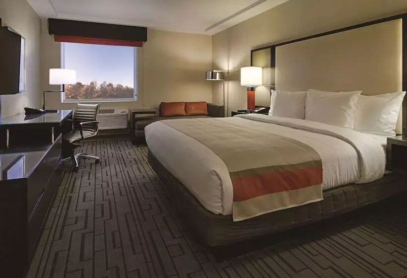 スイート, Doubletree By Hilton Hotel Bristol, Connecticut
