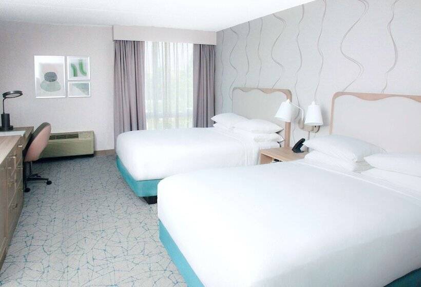 Номер Стандарт 2 Двуспальные Кровати, Doubletree By Hilton  Chicago  North Shore Conference Center