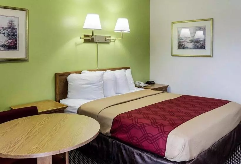 スタンダードルーム, Econo Lodge University