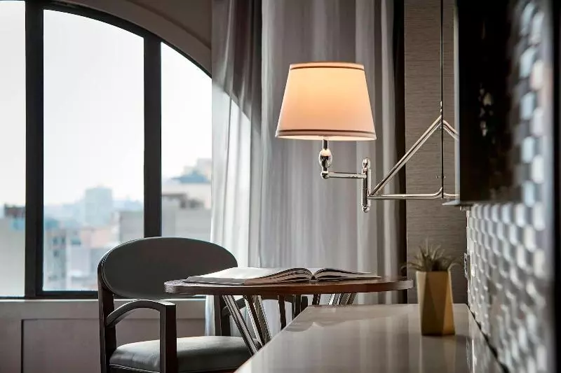 اتاق کلاب, Jw Marriott San Francisco Union Square