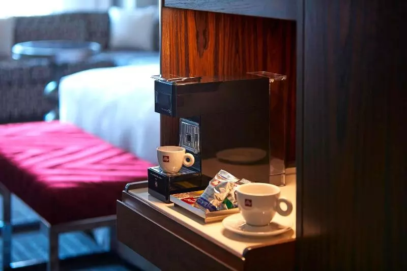 اتاق کلاب, Jw Marriott San Francisco Union Square