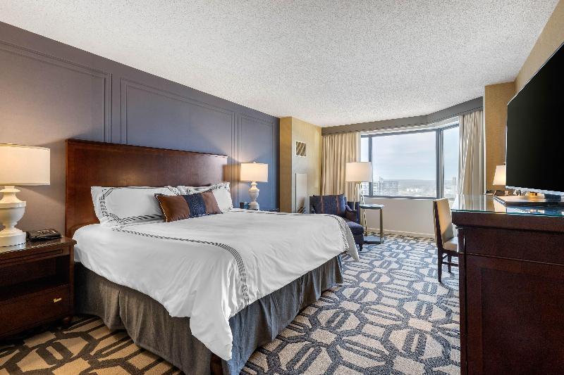스탠다드 룸 킹사이즈 침대, Omni Richmond