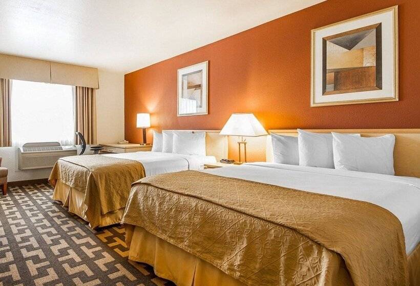 带2个双人床的标准工作室, Quality Inn Petaluma   Sonoma